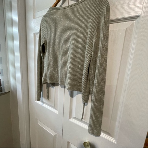 Eclipse Ribbed Knit Top in Light Gray size extra small - Picture 5 of 10